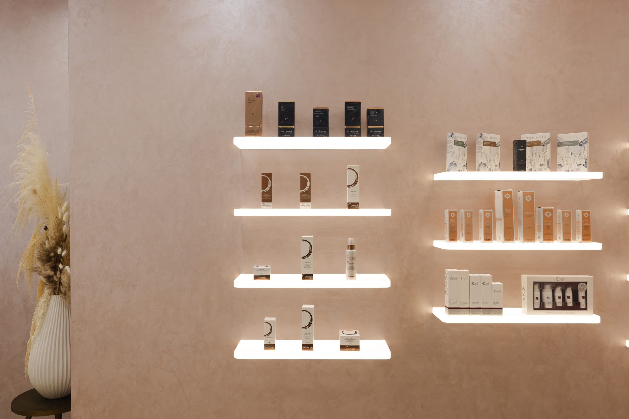 Belgravia finished clinic fit out by J&H Spaces